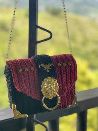 Diadra clutch