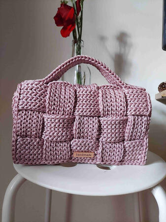 Weavette clutch bag